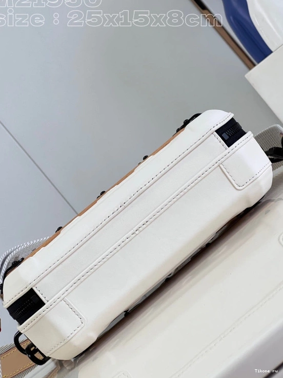 Cheap Trunk VUITTON LOUIS Future 0806